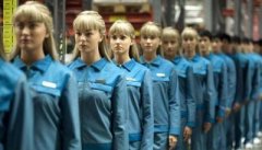 “正在以第四次工根本的布景下